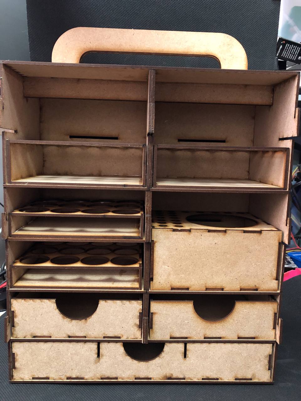 maletin para pinturas modelo cthulthu sin montar