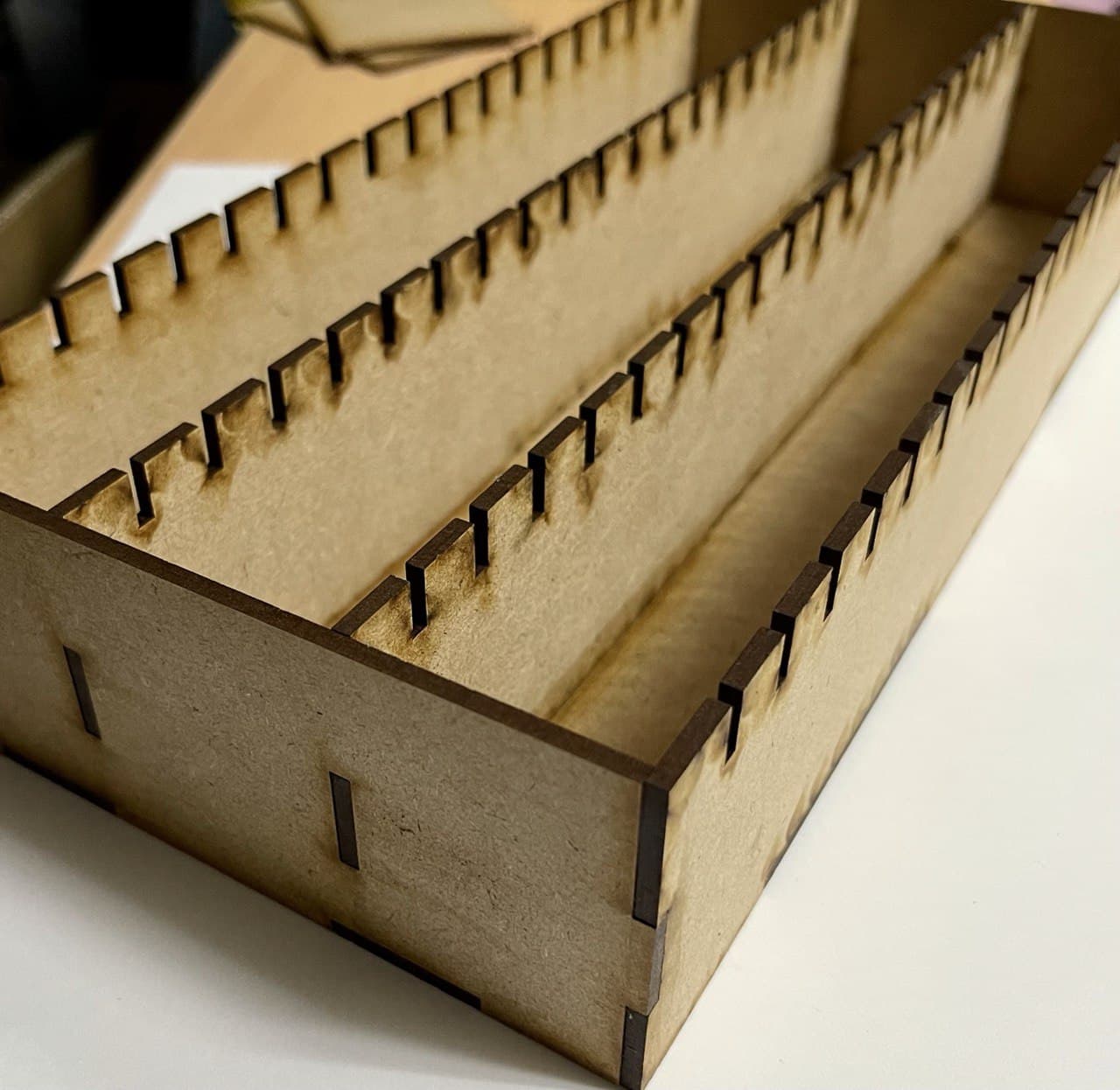 ACC005A - Bandeja para tokens de 5cm de altura compatible con Multibox 5,10 y 20 SIN MONTAR