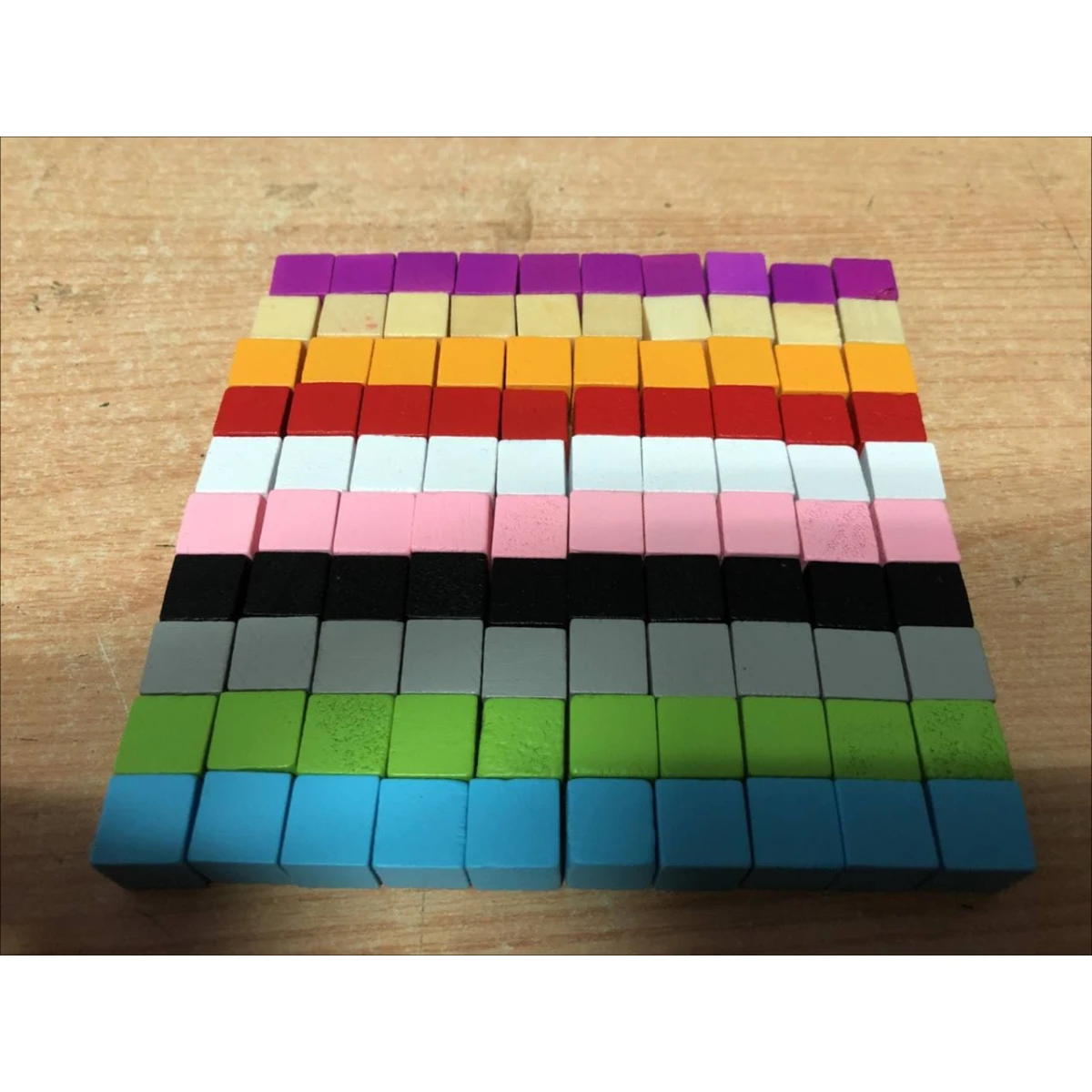 pack 100 cubos de colores de 10x10mm calidad media multicolores