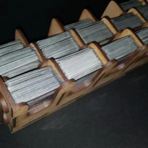Soporte para cartas modelo VH18 para cartas mini (Montado)